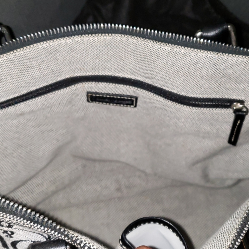 D & B Crest Print Db Logo Signature Dome - image 5